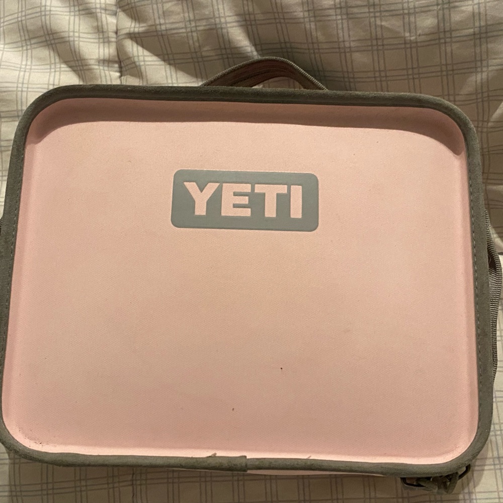 Very Rare Light Pink YETI Daytrip lunchbox